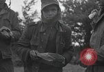 Image Des prisonniers allemands Normandie France, 1944, de la seconde 56 séquences d'archives historiques vidéo 65675059455