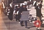 Standbild Militärs Protest Krieg in Vietnam Washington DC USA, 1969, aus Sekunde 33 historischem Filmmaterial Videoclip 65675059483