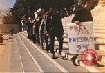 Standbild militärischen Mitglieder protestieren gegen Krieg in Vietnam Washington DC USA, 1969, aus Sekunde 20 historischem Filmmaterial Videoclip 65675059484