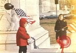 Standbild militärischen Mitglieder protestieren gegen Krieg in Vietnam Washington DC USA, 1969, aus Sekunde 53 historischem Filmmaterial Videoclip 65675059484