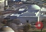 Standbild Marsch gegen den Krieg in Vietnam Washington DC USA, 1969, aus Sekunde 15 historischem Filmmaterial Videoclip 65675059488