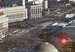 Standbild Marsch gegen den Krieg in Vietnam Washington DC USA, 1969, aus Sekunde 18 historischem Filmmaterial Videoclip 65675059488