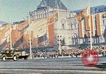 Standbild armor Parade Moskau Russland Sowjetunion, 1974, aus Sekunde 57 historischem Filmmaterial Videoclip 65675059489