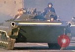 Standbild armor Parade Moskau Russland Sowjetunion, 1974, aus Sekunde 8 historischem Filmmaterial Videoclip 65675059490