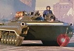 Standbild armor Parade Moskau Russland Sowjetunion, 1974, aus Sekunde 10 historischem Filmmaterial Videoclip 65675059490