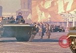 Standbild armor Parade Moskau Russland Sowjetunion, 1974, aus Sekunde 14 historischem Filmmaterial Videoclip 65675059490