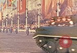 Standbild armor Parade Moskau Russland Sowjetunion, 1974, aus Sekunde 24 historischem Filmmaterial Videoclip 65675059490