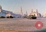 Standbild armor Parade Moskau Russland Sowjetunion, 1974, aus Sekunde 29 historischem Filmmaterial Videoclip 65675059490