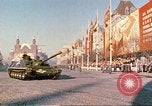 Standbild armor Parade Moskau Russland Sowjetunion, 1974, aus Sekunde 41 historischem Filmmaterial Videoclip 65675059490