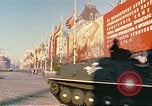Standbild armor Parade Moskau Russland Sowjetunion, 1974, aus Sekunde 43 historischem Filmmaterial Videoclip 65675059490
