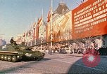 Standbild armor Parade Moskau Russland Sowjetunion, 1974, aus Sekunde 48 historischem Filmmaterial Videoclip 65675059490