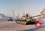 Standbild armor Parade Moskau Russland Sowjetunion, 1974, aus Sekunde 51 historischem Filmmaterial Videoclip 65675059490
