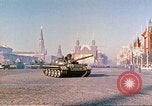 Standbild armor Parade Moskau Russland Sowjetunion, 1974, aus Sekunde 55 historischem Filmmaterial Videoclip 65675059490