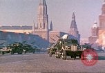 Standbild armor Parade Moskau Russland Sowjetunion, 1974, aus Sekunde 5 historischem Filmmaterial Videoclip 65675059491