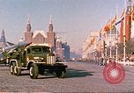 Standbild armor Parade Moskau Russland Sowjetunion, 1974, aus Sekunde 12 historischem Filmmaterial Videoclip 65675059491
