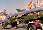 Standbild armor Parade Moskau Russland Sowjetunion, 1974, aus Sekunde 14 historischem Filmmaterial Videoclip 65675059491