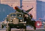 Standbild armor Parade Moskau Russland Sowjetunion, 1974, aus Sekunde 27 historischem Filmmaterial Videoclip 65675059491