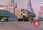 Standbild armor Parade Moskau Russland Sowjetunion, 1974, aus Sekunde 55 historischem Filmmaterial Videoclip 65675059491