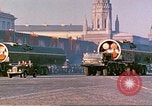 Standbild armor Parade Moskau Russland Sowjetunion, 1974, aus Sekunde 58 historischem Filmmaterial Videoclip 65675059491