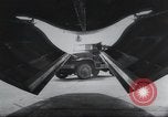 Standbild American 8th Air Force B-17 Bombers erste schwere Tageslicht-Bombardierung raid England, Vereinigtes Königreich, 1942, aus Sekunde 25 historischem Filmmaterial Videoclip 65675059496