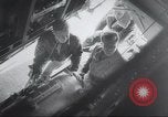 Standbild American 8th Air Force B-17 Bombers erste schwere Tageslicht-Bombardierung raid England, Vereinigtes Königreich, 1942, aus Sekunde 29 historischem Filmmaterial Videoclip 65675059496