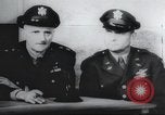 Standbild Brigadier General Ira Eaker Führer von Amerikas erste schwere Bombardierung Mission in Zweiten Weltkrieg Vereinigtes Königreich, 1942, aus Sekunde 18 historischem Filmmaterial Videoclip 65675059500