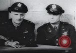 Standbild Brigadier General Ira Eaker Führer von Amerikas erste schwere Bombardierung Mission in Zweiten Weltkrieg Vereinigtes Königreich, 1942, aus Sekunde 22 historischem Filmmaterial Videoclip 65675059500