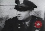 Standbild Brigadier General Ira Eaker Führer von Amerikas erste schwere Bombardierung Mission in Zweiten Weltkrieg Vereinigtes Königreich, 1942, aus Sekunde 46 historischem Filmmaterial Videoclip 65675059500