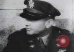 Standbild Brigadier General Ira Eaker Führer von Amerikas erste schwere Bombardierung Mission in Zweiten Weltkrieg Vereinigtes Königreich, 1942, aus Sekunde 48 historischem Filmmaterial Videoclip 65675059500