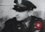 Standbild Brigadier General Ira Eaker Führer von Amerikas erste schwere Bombardierung Mission in Zweiten Weltkrieg Vereinigtes Königreich, 1942, aus Sekunde 51 historischem Filmmaterial Videoclip 65675059500