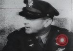 Standbild Brigadier General Ira Eaker Führer von Amerikas erste schwere Bombardierung Mission in Zweiten Weltkrieg Vereinigtes Königreich, 1942, aus Sekunde 52 historischem Filmmaterial Videoclip 65675059500