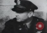 Standbild Brigadier General Ira Eaker Führer von Amerikas erste schwere Bombardierung Mission in Zweiten Weltkrieg Vereinigtes Königreich, 1942, aus Sekunde 53 historischem Filmmaterial Videoclip 65675059500