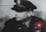 Standbild Brigadier General Ira Eaker Führer von Amerikas erste schwere Bombardierung Mission in Zweiten Weltkrieg Vereinigtes Königreich, 1942, aus Sekunde 57 historischem Filmmaterial Videoclip 65675059500