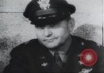 Standbild Brigadier General Ira Eaker Führer von Amerikas erste schwere Bombardierung Mission in Zweiten Weltkrieg Vereinigtes Königreich, 1942, aus Sekunde 59 historischem Filmmaterial Videoclip 65675059500