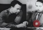 Standbild Intelligenz debriefing England, 1942, aus Sekunde 47 historischem Filmmaterial Videoclip 65675059501