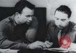 Standbild Intelligenz debriefing England, 1942, aus Sekunde 59 historischem Filmmaterial Videoclip 65675059501