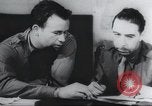 Standbild Intelligenz debriefing England, 1942, aus Sekunde 60 historischem Filmmaterial Videoclip 65675059501