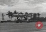 Immagine di Aviosuperficie di Nadzab complessa Nuova Guinea, 1944, secondo 50 filmato di repertorio 65675059507