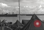 Image Destruction sur l'île Wakde de raid aérien japonais Wakde Island Nouvelle Guinée, 1944, de la seconde 27 séquences d'archives historiques vidéo 65675059508