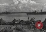 Image Destruction sur l'île Wakde de raid aérien japonais Wakde Island Nouvelle Guinée, 1944, de la seconde 35 séquences d'archives historiques vidéo 65675059508