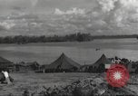 Image Destruction sur l'île Wakde de raid aérien japonais Wakde Island Nouvelle Guinée, 1944, de la seconde 40 séquences d'archives historiques vidéo 65675059508