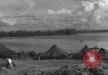 Image Destruction sur l'île Wakde de raid aérien japonais Wakde Island Nouvelle Guinée, 1944, de la seconde 41 séquences d'archives historiques vidéo 65675059508