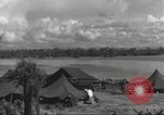 Image Destruction sur l'île Wakde de raid aérien japonais Wakde Island Nouvelle Guinée, 1944, de la seconde 47 séquences d'archives historiques vidéo 65675059508