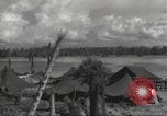 Image Destruction sur l'île Wakde de raid aérien japonais Wakde Island Nouvelle Guinée, 1944, de la seconde 52 séquences d'archives historiques vidéo 65675059508
