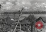 Image Destruction sur l'île Wakde de raid aérien japonais Wakde Island Nouvelle Guinée, 1944, de la seconde 54 séquences d'archives historiques vidéo 65675059508