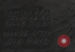 Standbild Hinterlassenschaft der japanischen Luftangriff auf US-Flugplatz gehalten Wakde Insel Neuguinea, 1944, aus Sekunde 7 historischem Filmmaterial Videoclip 65675059509
