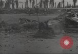 Standbild Hinterlassenschaft der japanischen Luftangriff auf US-Flugplatz gehalten Wakde Insel Neuguinea, 1944, aus Sekunde 17 historischem Filmmaterial Videoclip 65675059509