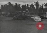Standbild Hinterlassenschaft der japanischen Luftangriff auf US-Flugplatz gehalten Wakde Insel Neuguinea, 1944, aus Sekunde 50 historischem Filmmaterial Videoclip 65675059509