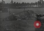 Standbild Hinterlassenschaft der japanischen Luftangriff auf US-Flugplatz gehalten Wakde Insel Neuguinea, 1944, aus Sekunde 62 historischem Filmmaterial Videoclip 65675059509