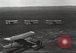 Standbild Army Air Corps DH-4-Flugzeuge Dayton Ohio USA, 1926, aus Sekunde 18 historischem Filmmaterial Videoclip 65675059512